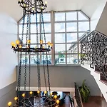 Frechener Hof فندق