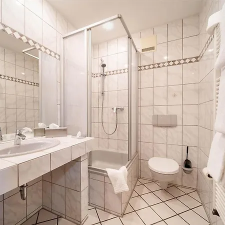 Frechener Hof 4*