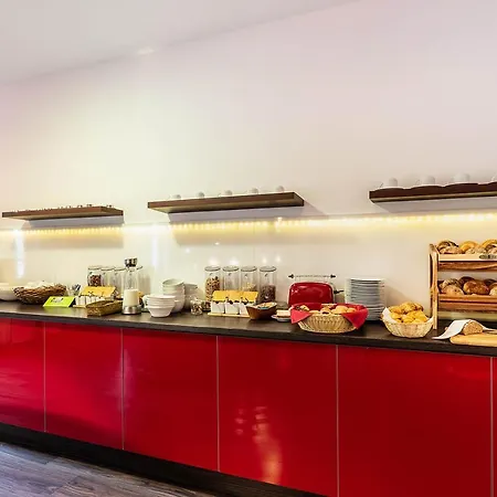 فندق Frechener Hof 4*