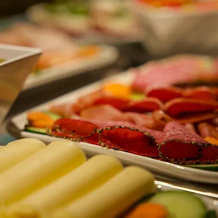 Otel Frechener Hof 4*