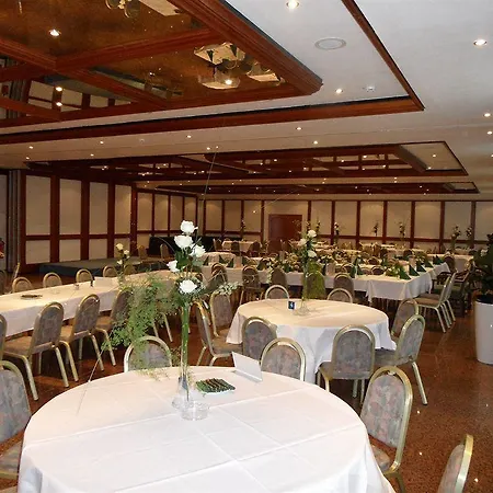 Hotel Frechener Hof 4*