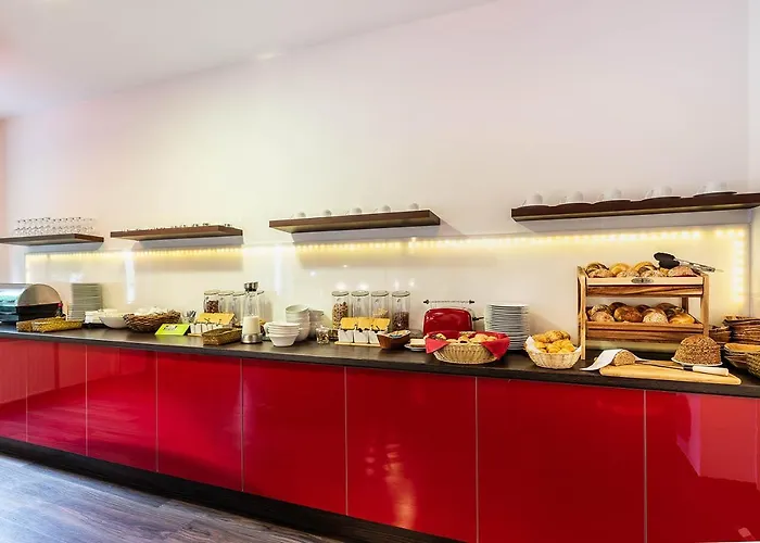 فندق Frechener Hof 4*