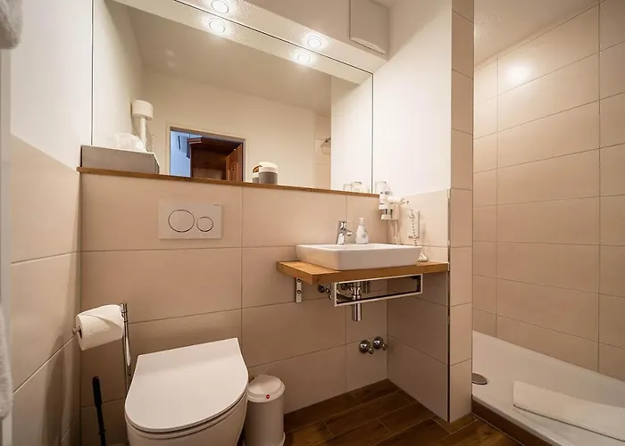 מלון Frechener Hof