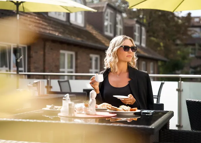 Отель Frechener Hof Фрехен