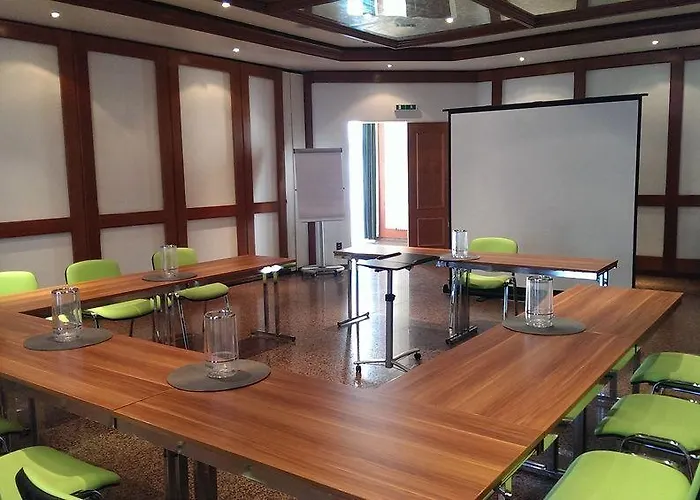 Отель Frechener Hof Фрехен